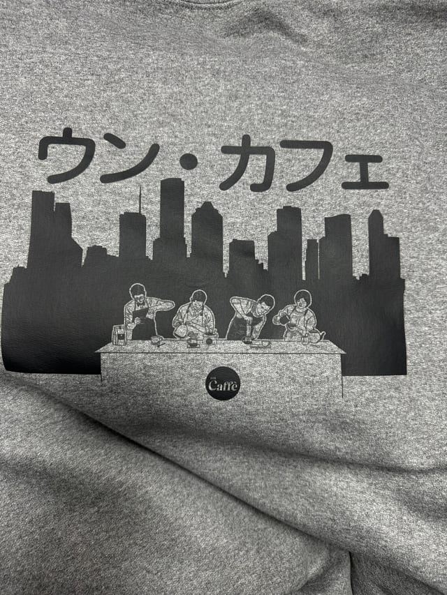 Un Caffe Crewneck in Japanese